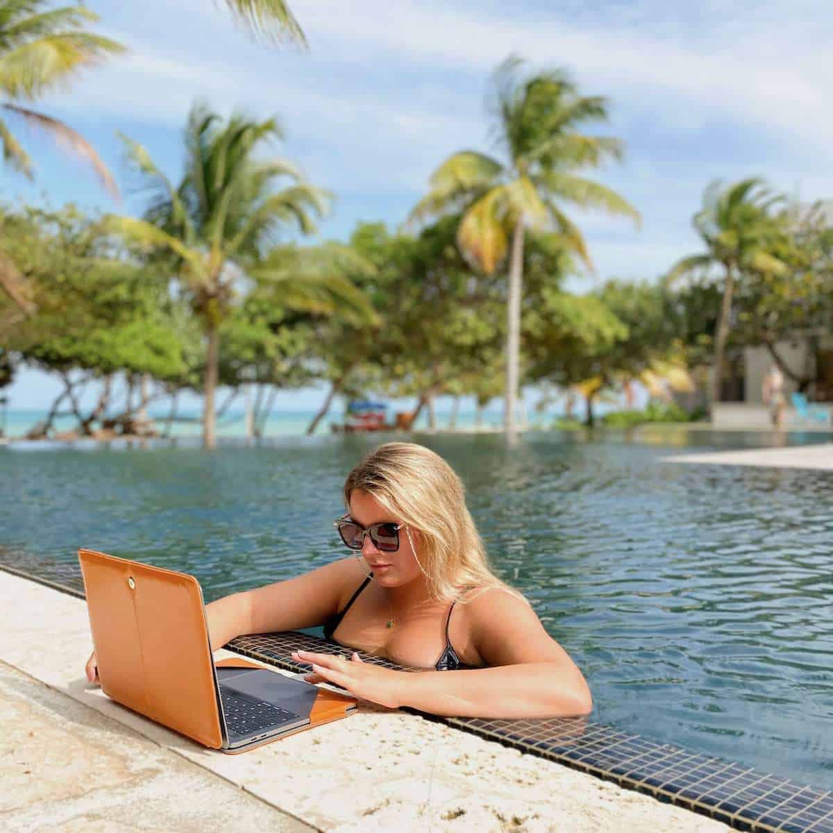 Rosanna Stevens digital nomad lifestyle 