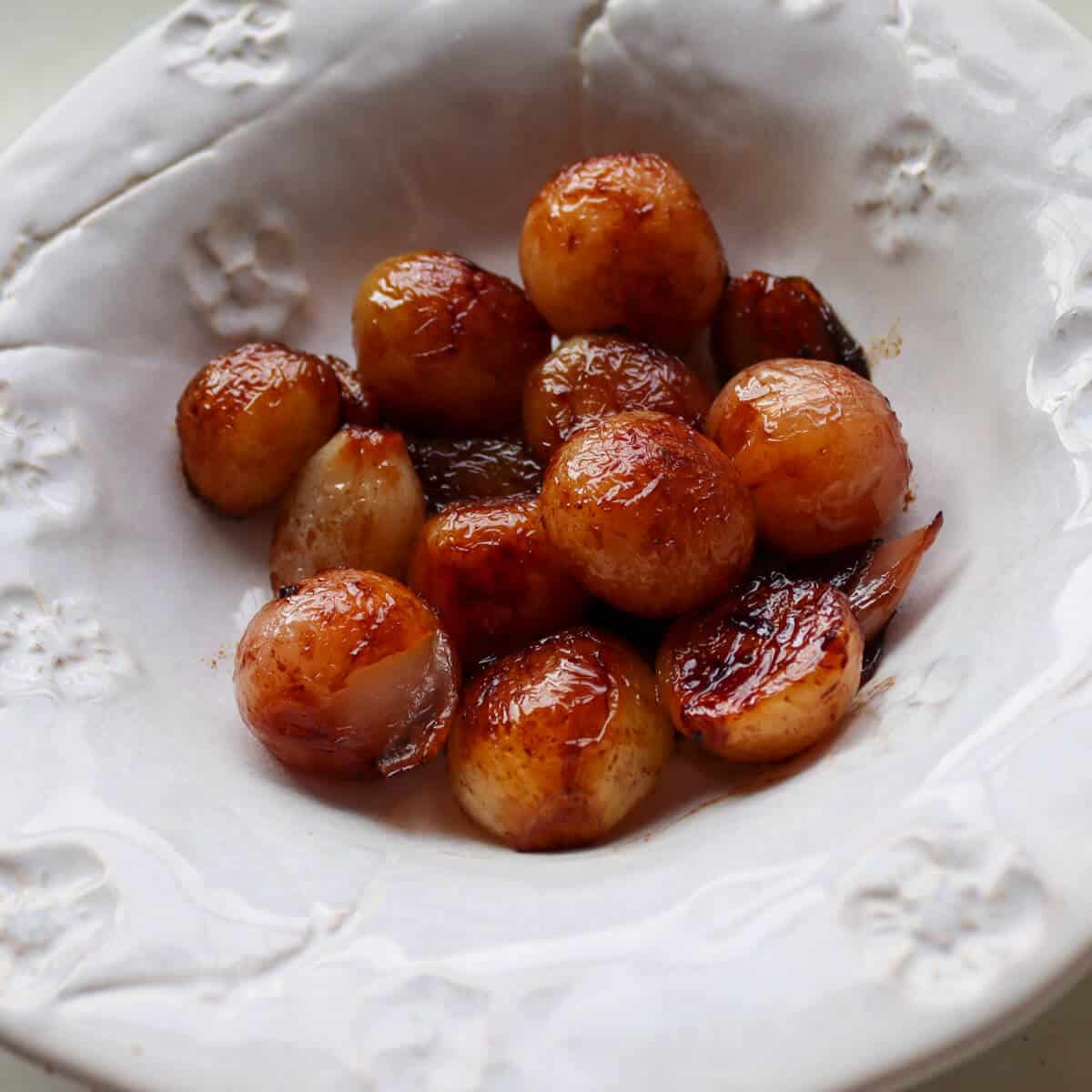 Caramelised Balsamic Shallots in a bowl 